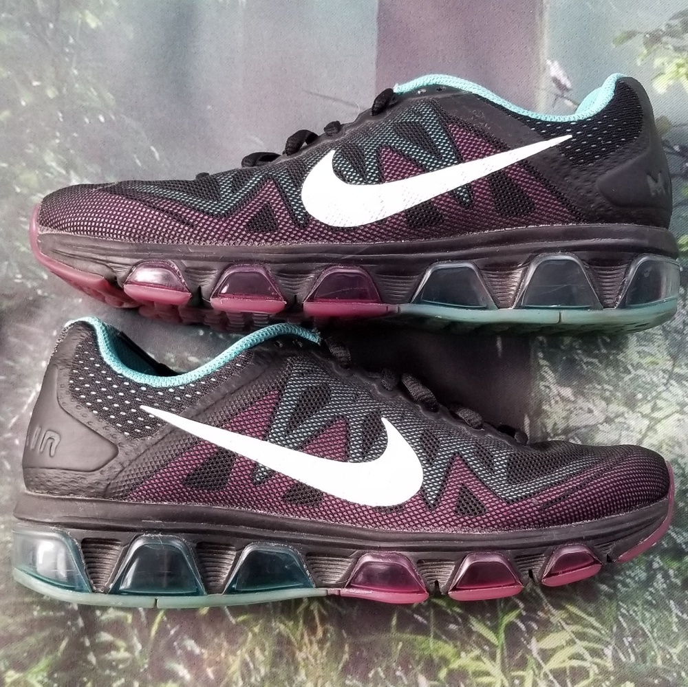 Nike tailwind 7 women's black/purple/blue